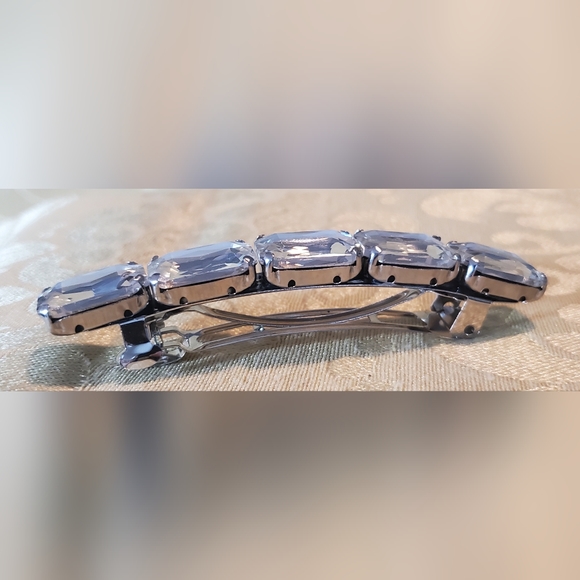 Crystal and Rhinestones Barrett - Picture 3 of 4